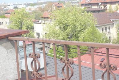 Apartament cu 2 camere decomandat, mobilat în P-ța Victoriei - 13