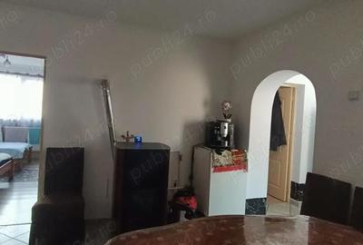 Casă cu Teren 1300 Mp în Aghireșu - 1