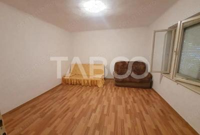 Teren de 1500 mp, în Săcel - 9