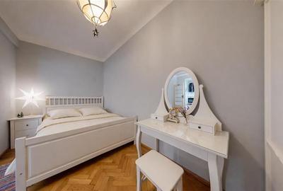 Apartament cu 3 camere semidecomandat, mobilat în Central - 2