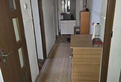 Apartament cu 3 camere în Hârșova - 2