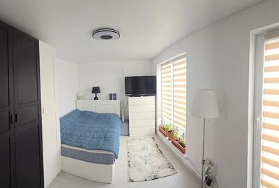 Apartament cu 3 camere semidecomandat în Apărătorii Patriei - 2