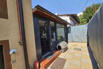 Casă cu 4 camere cu Canalizare în Tineretului - 11