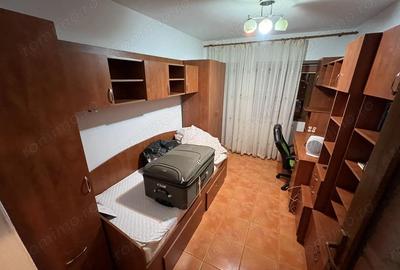 Apartament 3 camere zona Cora Bratianu - Scoala 8 - 7