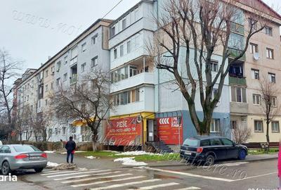 Apartament cu 3 camere decomandat în Central - 6