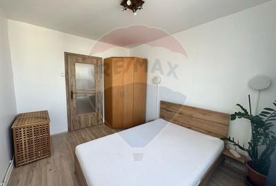 Apartament 3 camere de inchiriat de la 01.09