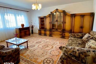 Apartament cu 3 camere decomandat în 9 Mai