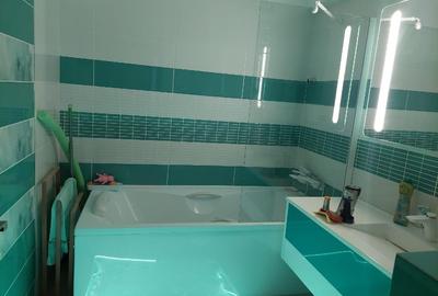 Inchiriez apartament 3 camere - 7
