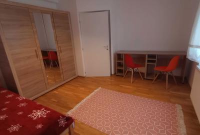 Apartament cu 3 camere decomandat în Europa - 3