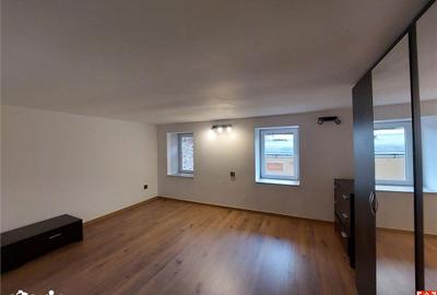 Apartament cu 3 camere decomandat în Ultracentral - 11