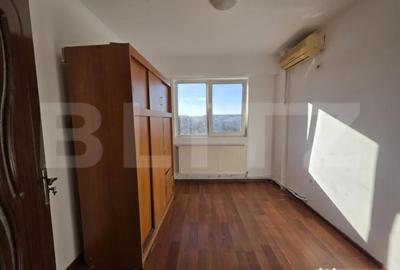 Apartament cu 3 camere decomandat în Micro 16 - 1