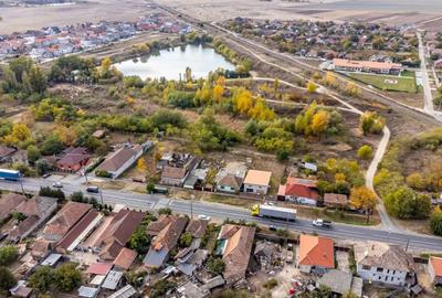 Casă cu 2 camere cu Canalizare în Zimandu Nou - 1