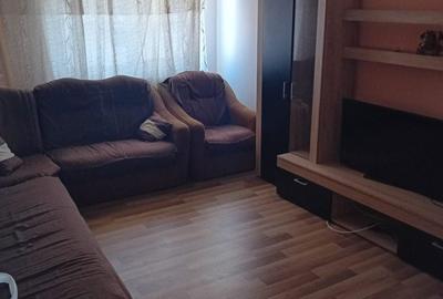 Apartament cu 3 camere decomandat în Central - 2