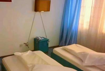 Casă cu 5 camere cu Teren 500 Mp în Central - 1