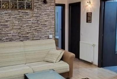 Apartament cu 3 camere semidecomandat, mobilat în Sebastian