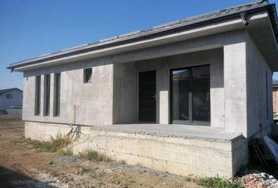 Casa individuala de vanzare, constructie noua, 92 mp utili, Dealul Florilor - 2