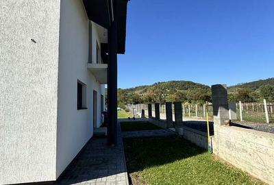 Casă cu 4 camere cu Teren 537 Mp în Mediaș - 12