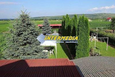 Casă individuală cu 7 camere cu Canalizare în Galtiu - 9