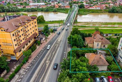 Casă individuală cu 4 camere cu Canalizare în Romanilor - 1