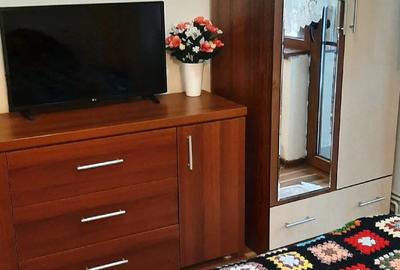 PROPRIETAR vand ap 2 cam, et 2 in vila. Parcare. Bacau - 6