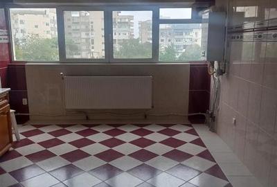 Apartament cu 3 camere decomandat în Călărași - 5
