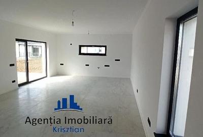 Casă cu 7 camere cu Teren 420 Mp în Odoreu - 2