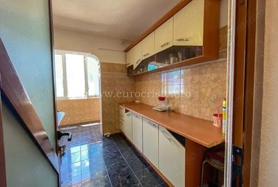 Apartament 3 camere de vanzare Mangalia, zona Sens (Centrul Ora?ului) - La doar 450 m de Plaja - 2