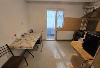 Apartament cu 3 camere decomandat în Eremia - 5