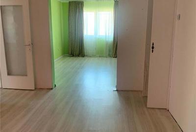 Apartament cu 3 camere decomandat în Central - 2