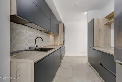 Apartament cu 4 camere semidecomandat în Colentina - 6