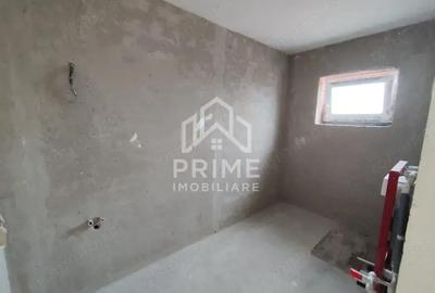 Casă cu 4 camere cu Teren 340 Mp în Micești - 4