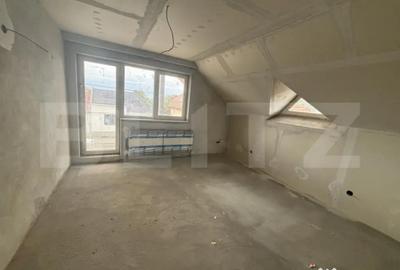 Casă cu 5 camere cu Teren 780 Mp în Botizului - 4