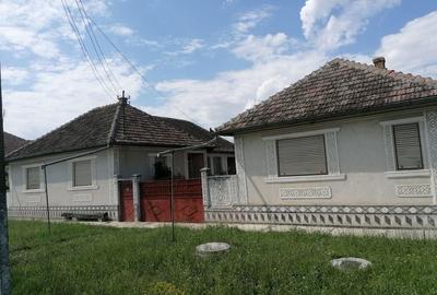 Casă cu 4 camere cu Teren 1400 Mp în Seleuș - 2