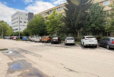 Apartament cu 4 camere decomandat în Săsar