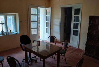 Casă cu 4 camere în Ciclova Română - 6