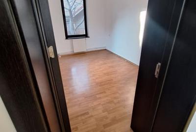Faleza Nord, imobil P+1, 7 camere - 11