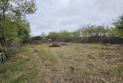 Teren de 614 mp, în Bradu - 5