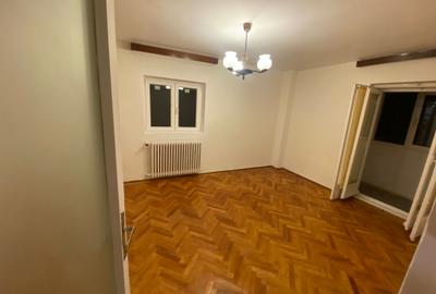Universitate Batiste Nemobilat Renovat Recent Firma Locuit - 1