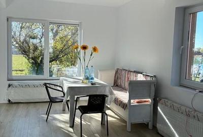 Casă cu 4 camere cu Teren 180 Mp în Central - 2