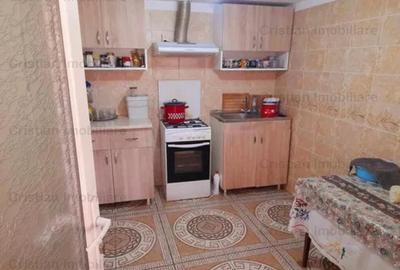 CARAMIDA, Casa zona Lacu Dulce, 4 camere, teren 250 mp - 3