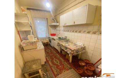 Apart la casa Bogdanestilor , curte, acces cu masina, centrala proprie - 2