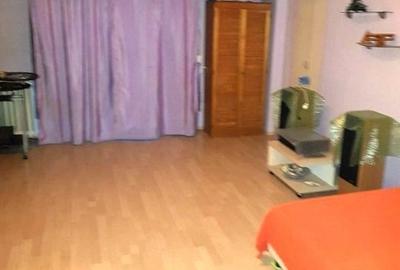 Apartament cu 3 camere decomandat, mobilat în Nerva Traian - 10