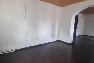 Spațiu comercial, de 100 mp, în Ultracentral - 9