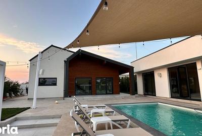 Casă cu 4 camere cu Teren 1120 Mp în Central