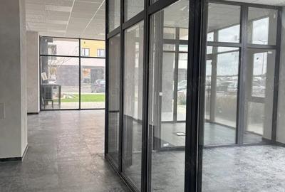 Spațiu comercial, de 105 mp, în Salca - 3