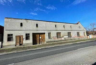 Casă cu 5 camere cu Teren 1302 Mp în Hitiaș - 3