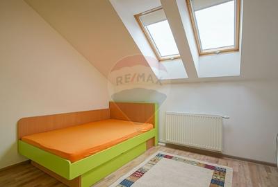 Apartament cu 3 camere de inchiriat in zona Tractorul - 12