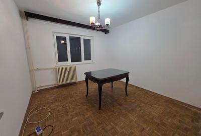 Berceni, pe strada Moldovita, - 8