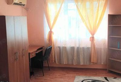 Garsonieră decomandată în Central - 3