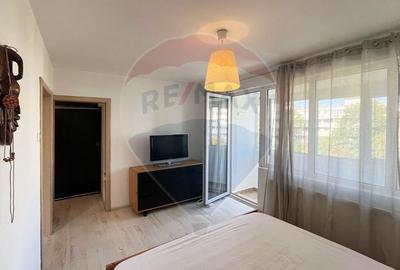 Vanzare apartament spatios,  3 camere - Metrou 1Mai - 15